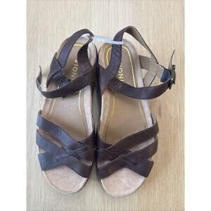 Vionic Violet Chocolate Brown Size 7 wedge sandals comfort shoes